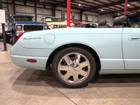 Used 2003 Ford Thunderbird RWD image 9