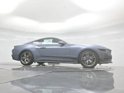New 2025 Ford Mustang Coupe image 3