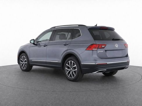 Certified 2020 Volkswagen Tiguan SE w/ Panoramic Sunroof Package AWD/4WD image 6