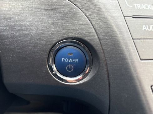 Used 2015 Toyota Prius Two image 24