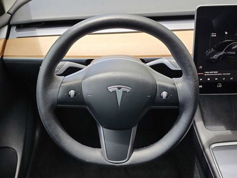 Used 2023 Tesla Model 3 Standard Range RWD image 19
