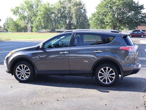 Used 2017 Toyota RAV4 Limited AWD/4WD image 8