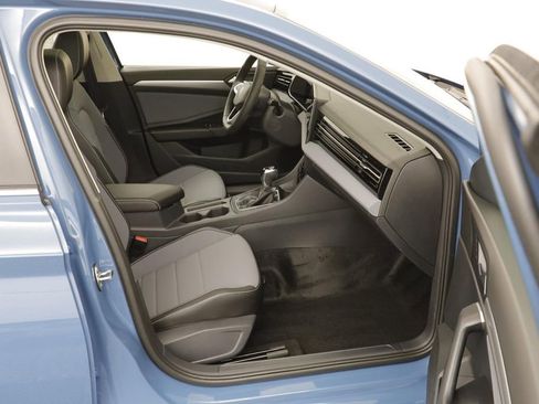 New 2026 Volkswagen Jetta SE FWD image 20