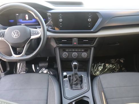Used 2022 Volkswagen Taos SE FWD image 29