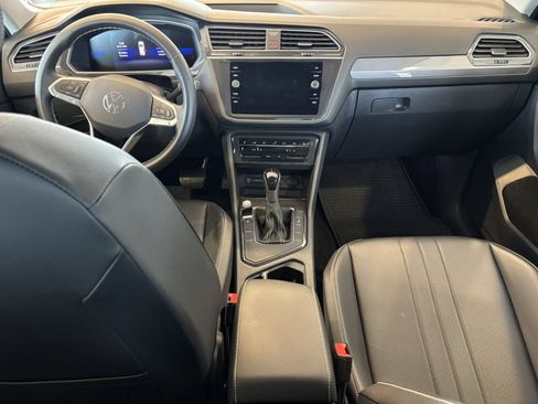 Used 2023 Volkswagen Tiguan SE FWD image 28