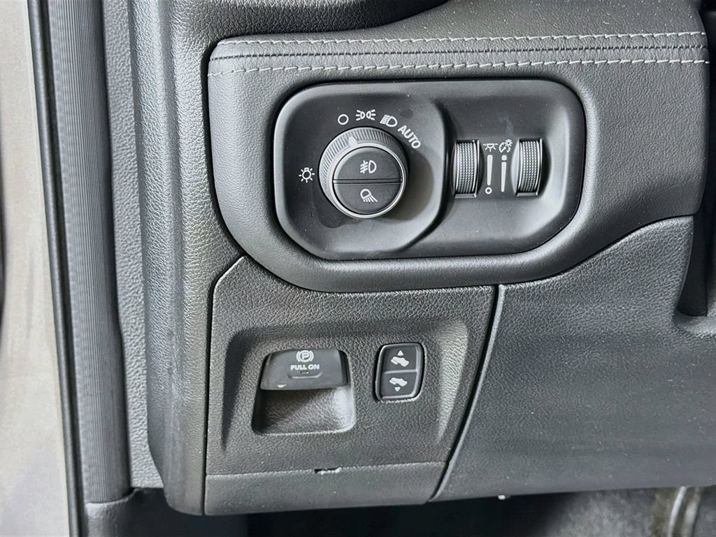 Used 2020 RAM 1500 Limited AWD/4WD image 38