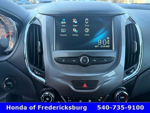 Used 2017 Chevrolet Cruze LT w/ Convenience Package image 29