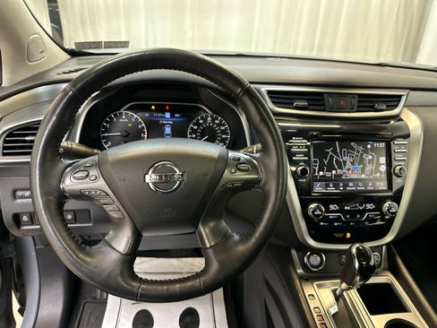 Used 2021 Nissan Murano SL image 3