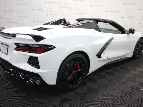 Used 2021 Chevrolet Corvette Stingray Preferred Conv w/ Z51 Performance Package RWD image 43