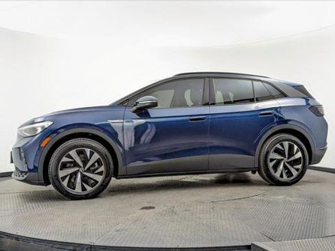 Used 2023 Volkswagen ID.4 Pro image 3