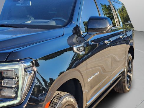 Used 2022 GMC Yukon XL Denali AWD/4WD image 40