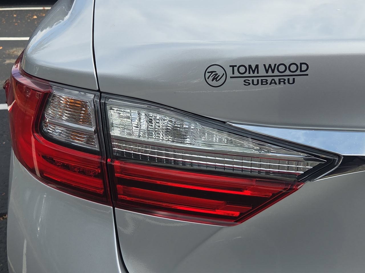Used 2018 Lexus ES 350 w/ Luxury Package w/Wood Trim FWD image 25
