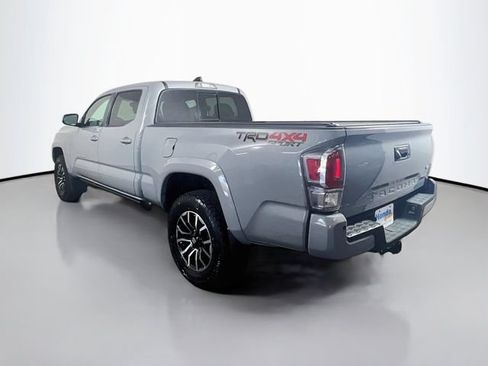 Used 2020 Toyota Tacoma TRD Sport w/ Technology Package AWD/4WD image 7