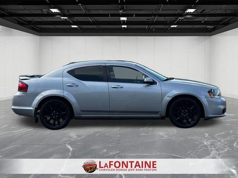 Used 2014 Dodge Avenger SXT w/ Sun/Sound Group image 6