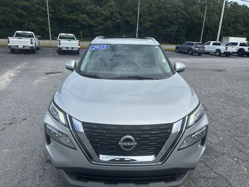 Used 2023 Nissan Rogue SV w/ SV Premium B Package FWD image 17