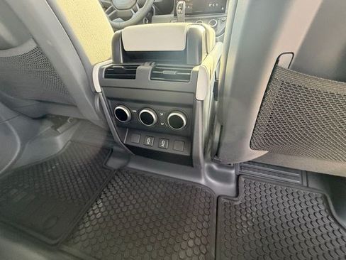 Certified 2026 Land Rover Defender 110 X AWD/4WD image 20