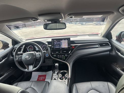 Used 2024 Toyota Camry XSE image 25