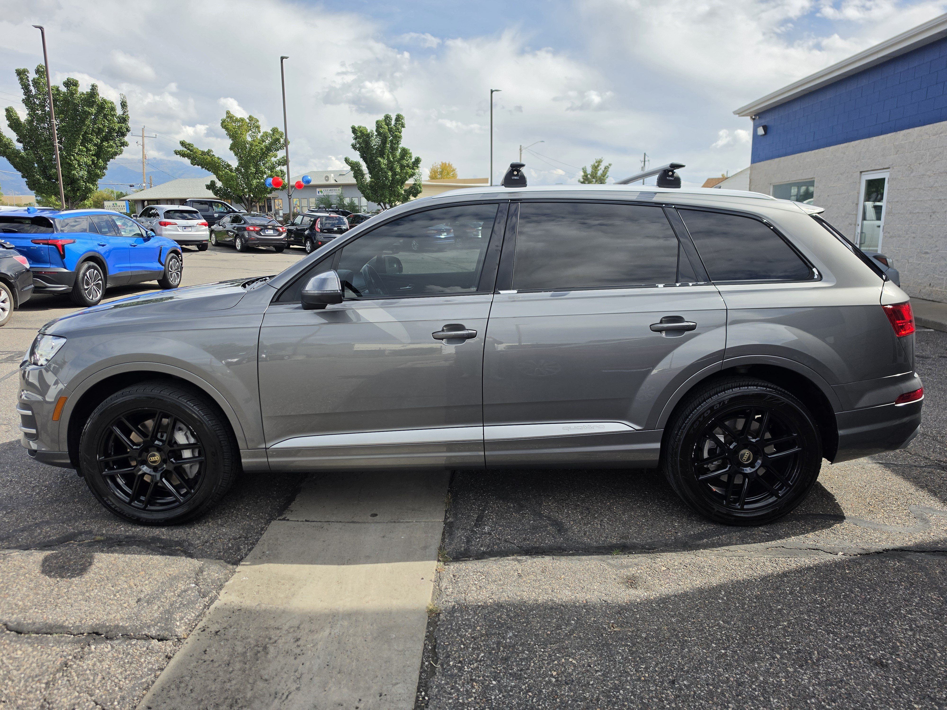 Used 2017 Audi Q7 3.0T Premium Plus w/ Premium Plus Package AWD/4WD image 4