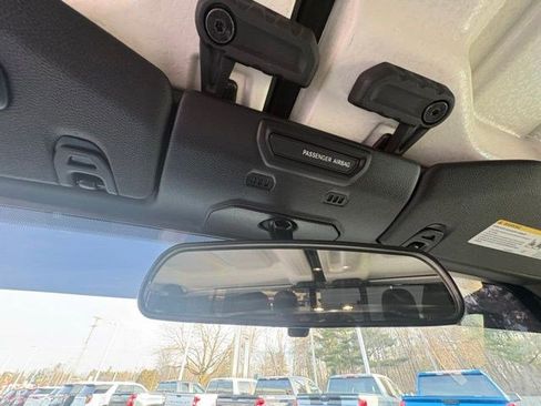 Used 2022 Jeep Gladiator Willys image 15