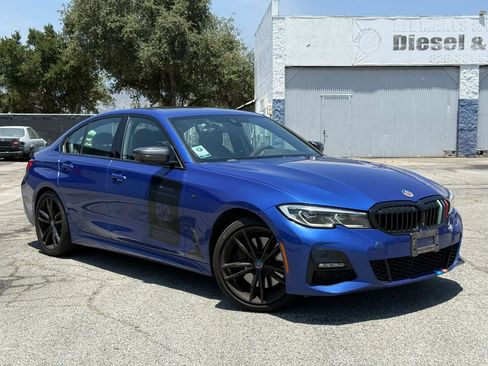 Used 2019 BMW 330i xDrive Sedan w/ M Sport Package AWD/4WD image 1