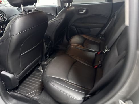 Used 2021 Jeep Compass Limited w/ Elite Exterior Group AWD/4WD image 27