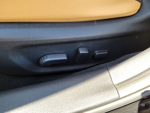 Used 2023 Nissan Sentra SV w/ SV Premium Package FWD image 17