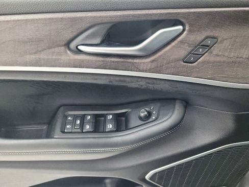 Used 2022 Jeep Grand Cherokee Limited 4xe image 27