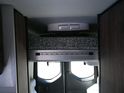 Used 2023 Mercedes-Benz Sprinter 2500 image 21