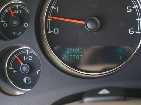 Used 2013 Chevrolet Tahoe LTZ AWD/4WD image 31