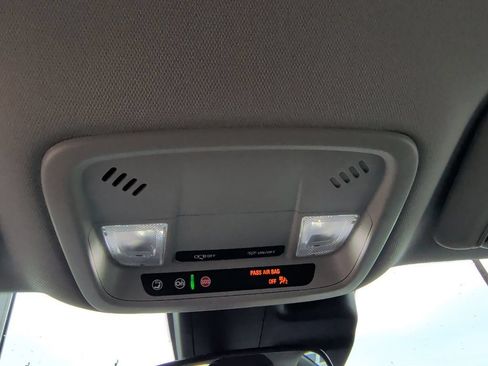 Used 2025 Chevrolet Malibu LT FWD image 21