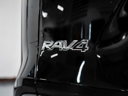 Used 2021 Toyota RAV4 LE image 48