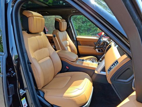 Used 2021 Land Rover Range Rover Autobiography AWD/4WD image 3