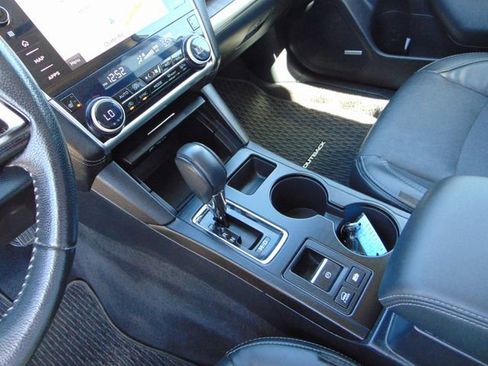 Used 2019 Subaru Outback 2.5i Limited image 14
