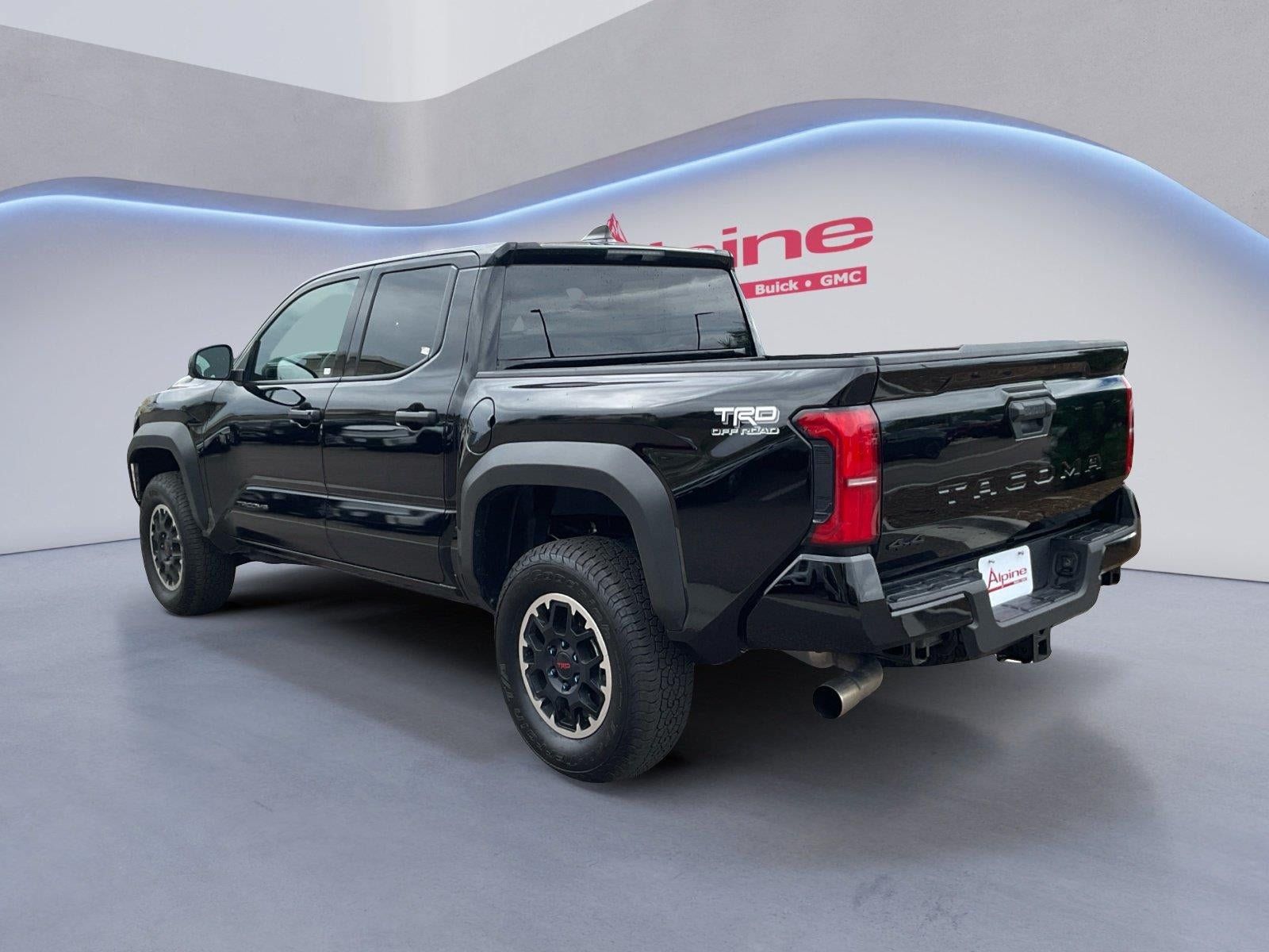 Used 2026 Toyota Tacoma TRD Off-Road AWD/4WD image 3