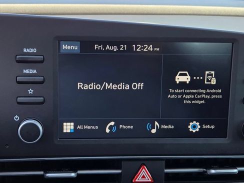 Used 2026 Hyundai Elantra SE FWD image 6