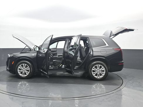 Used 2023 Cadillac XT6 Luxury AWD/4WD image 37