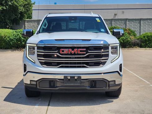 Used 2024 GMC Sierra 1500 SLT AWD/4WD image 2