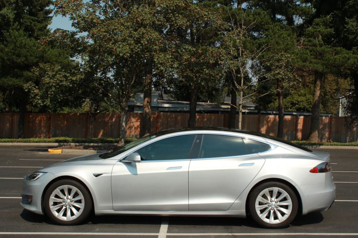 Used 2018 Tesla Model S 75D AWD/4WD image 4