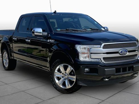 Used 2018 Ford F150 Platinum w/ Equipment Group 701A Luxury AWD/4WD image 3