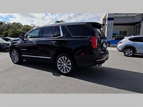 Used 2021 GMC Yukon Denali w/ Denali Premium Package image 22