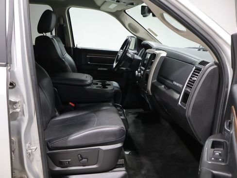 Used 2018 RAM 1500 Laramie AWD/4WD image 20