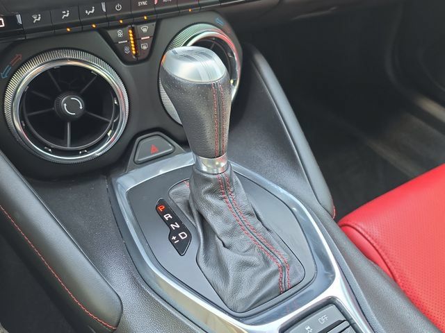 Used 2017 Chevrolet Camaro LT RWD image 28