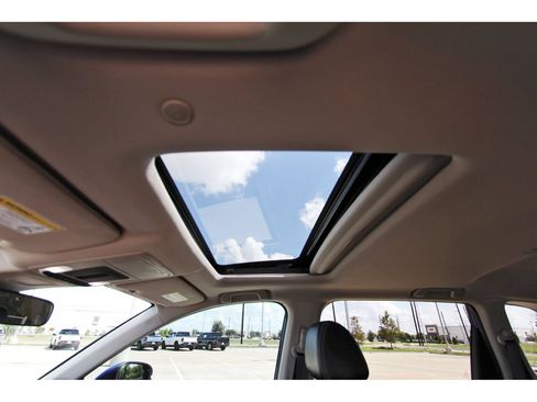 Used 2025 Honda CR-V EX image 29