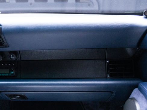Used 1996 Porsche 911 image 74