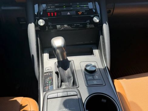 Used 2022 Lexus IS 300 RWD image 28