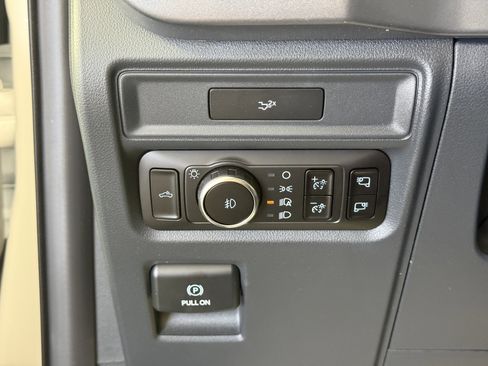 New 2026 Ford F150 XLT w/ Equipment Group 302A MID AWD/4WD image 23