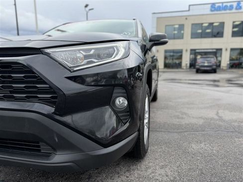 Used 2021 Toyota RAV4 XLE w/ Convenience Package AWD/4WD image 10