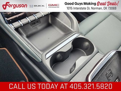 New 2026 GMC Terrain AT4 w/ Convenience Package III AWD/4WD image 32