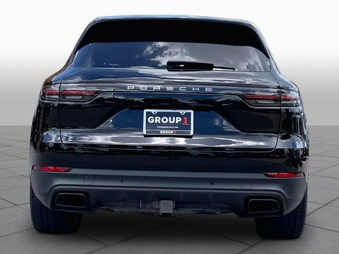 Used 2021 Porsche Cayenne AWD/4WD image 5