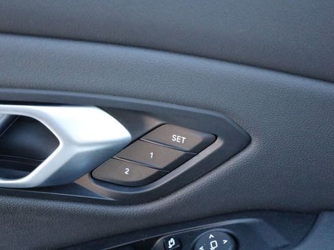 Used 2020 BMW 330i Sedan w/ Convenience Package image 30